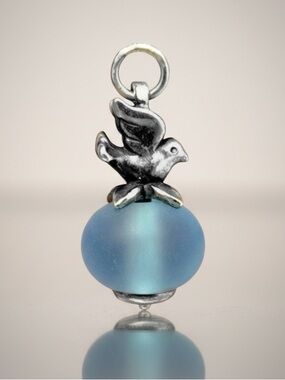 James Avery retired HARD TO FIND dove finial frosted glass charm